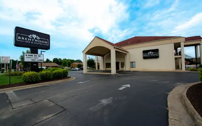 Brentwood Inn & Suites