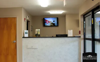 Brentwood Inn & Suites
