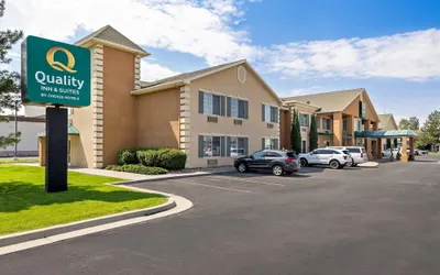 Quality Inn & Suites Airport West