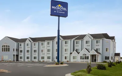 Microtel Inn & Suites by Wyndham Lincoln