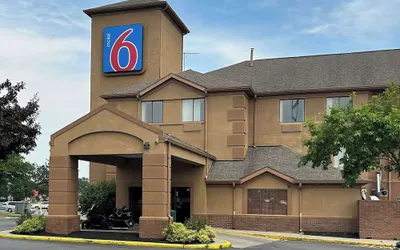 Motel 6 Indianapolis, IN - Airport