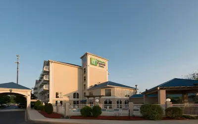 Holiday Inn Express & Suites Asheville SW - Outlet Ctr Area