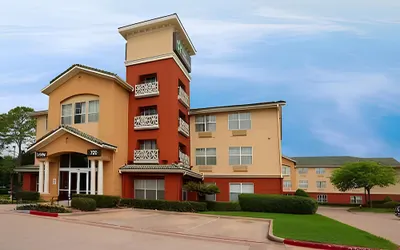 Lonestar Suites