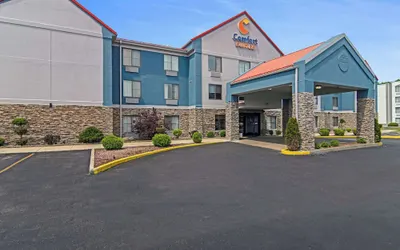 Comfort Suites near I-80 and I-94