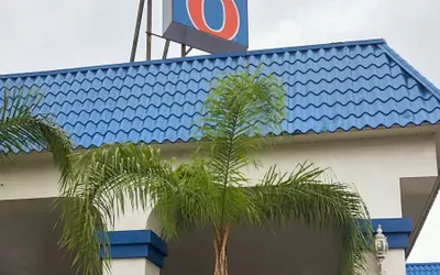 Motel 6 Daytona Beach, FL - Speedway