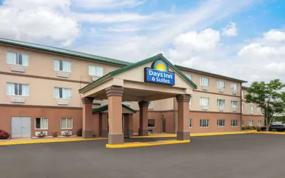 Days Inn & Suites by Wyndham of Morris