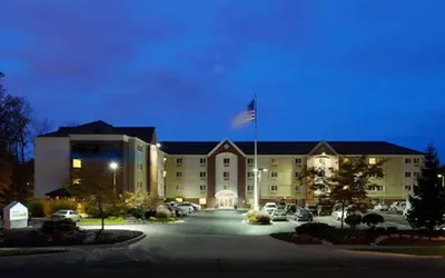 Sonesta Simply Suites Cleveland North Olmsted Airport