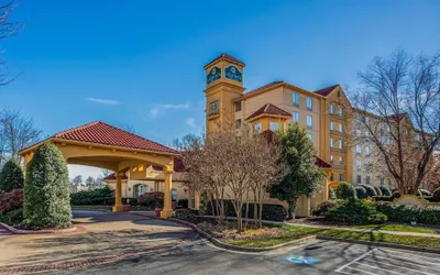 La Quinta Inn & Suites by Wyndham Greensboro NC