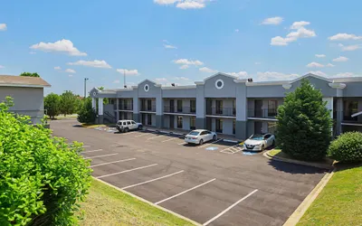 Quality Inn & Suites Greenville - Haywood Mall