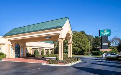 Quality Inn Richmond Hill - Savannah I-95