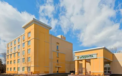 La Quinta Inn & Suites by Wyndham Danbury