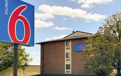 Motel 6 Elk Grove Village, IL - O'Hare