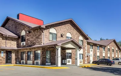 Econo Lodge North