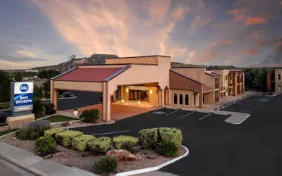 Best Western Discovery Inn