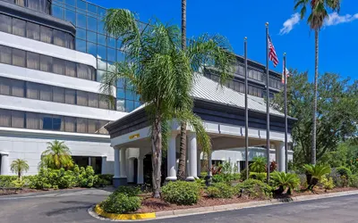 Premier Jacksonville Deerwood Hotel