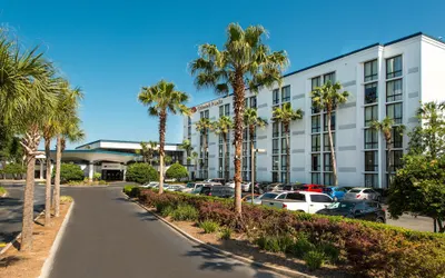 Crowne Plaza Hotel Jacksonville Airport/I-95N, an IHG Hotel