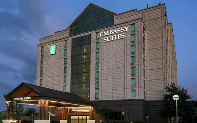 Embassy Suites by Hilton Chicago Lombard Oak Brook