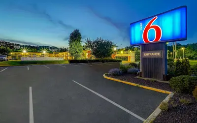 Motel 6 Lawrenceville, NJ