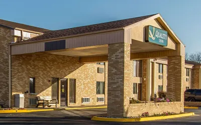 Quality Inn Burlington near Hwy 34