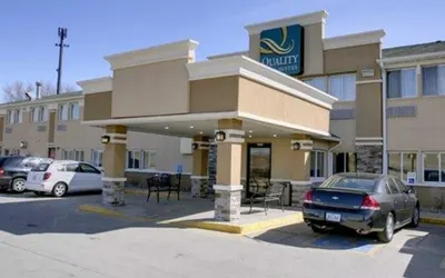 Quality Inn & Suites Des Moines Airport