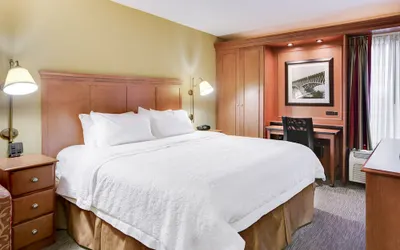 Pittsburgh Airport Inn and Suites