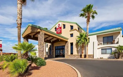 Best Western Plus King's Inn & Suites