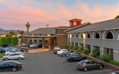 Best Western Plus Brookside Inn