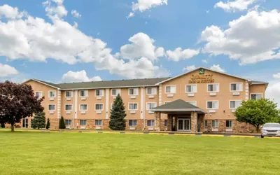 Quality Inn & Suites Wisconsin Dells Downtown - Waterparks Area