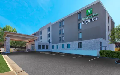 Holiday Inn Express Fairfax - Arlington Boulevard, an IHG Hotel