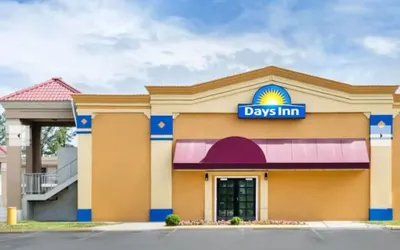 Days Inn by Wyndham Greensboro Airport