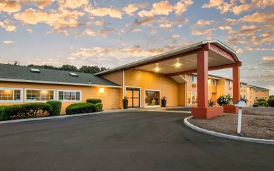 Quality Inn & Suites Albany Corvallis