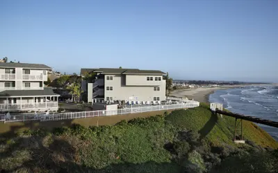 Pismo Lighthouse Suites