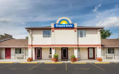 Days Inn by Wyndham Plymouth