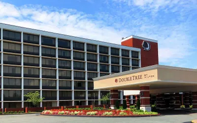 DoubleTree by Hilton Hotel Charlottesville