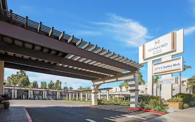 Stanford Inn & Suites Anaheim