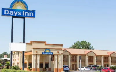 Days Inn by Wyndham Orange