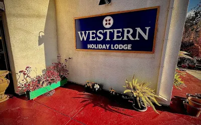 Western Holiday Lodge Three Rivers