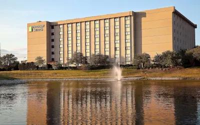 Embassy Suites by Hilton Chicago Schaumburg Woodfield