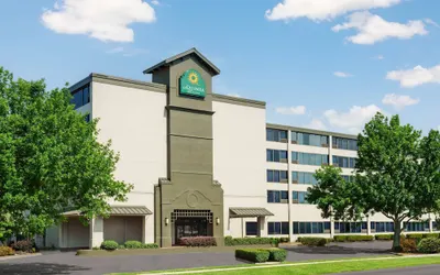 La Quinta Inn & Suites by Wyndham New Orleans Airport