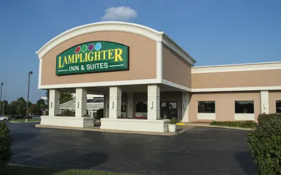 Lamplighter Inn & Suites - North