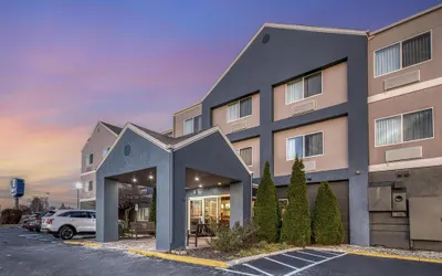 SureStay by Best Western Mount Pleasant Racine