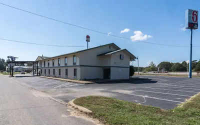 Motel 6 Arkadelphia, AR