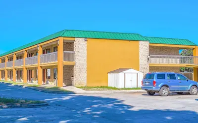 Mayfair Inn
