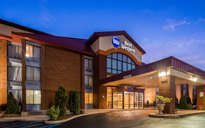 Best Western Luxbury Inn Fort Wayne