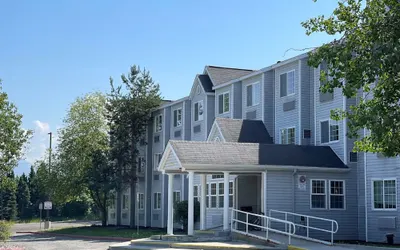 Baymont Inn & Suites by Wyndham Anchorage Airport