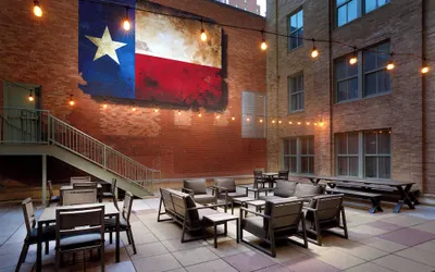 Courtyard by Marriott Fort Worth Downtown/Blackstone