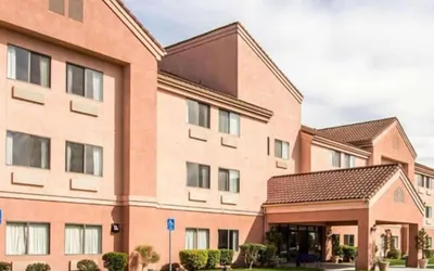 Pacific Coast Inn