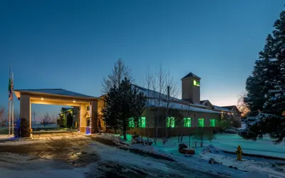 Holiday Inn Express Hotel & Suites Raton, an IHG Hotel