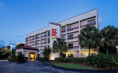 Red Roof Inn PLUS+ Miami Airport