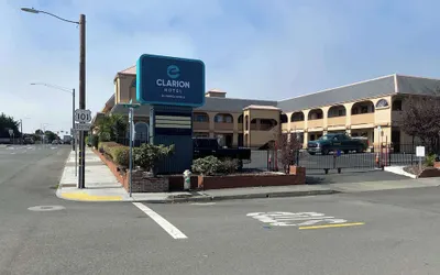 Clarion Hotel By Humboldt Bay